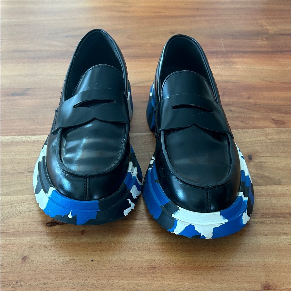 Camper Walden Black Loafers with Blue Camouflage Sole Women’s Size 38 fit 7.5